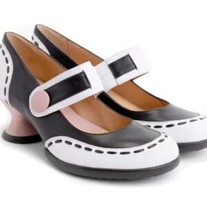 John Fluevog Enneagram Loyalists size 7